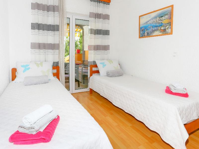 Apartments Damir Kaštel Štafilić Extérieur photo