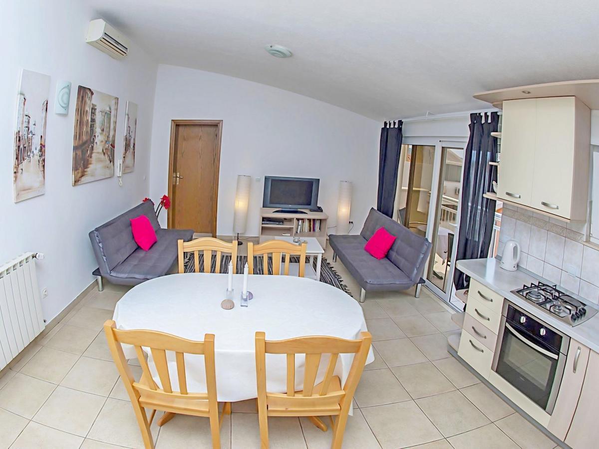 Apartments Damir Kaštel Štafilić Extérieur photo