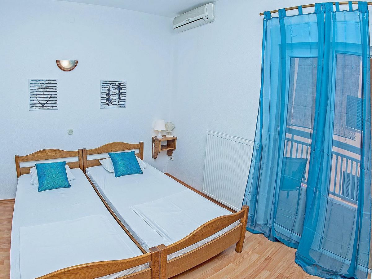 Apartments Damir Kaštel Štafilić Extérieur photo